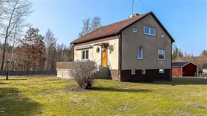 Hus till salu i Emmaboda
